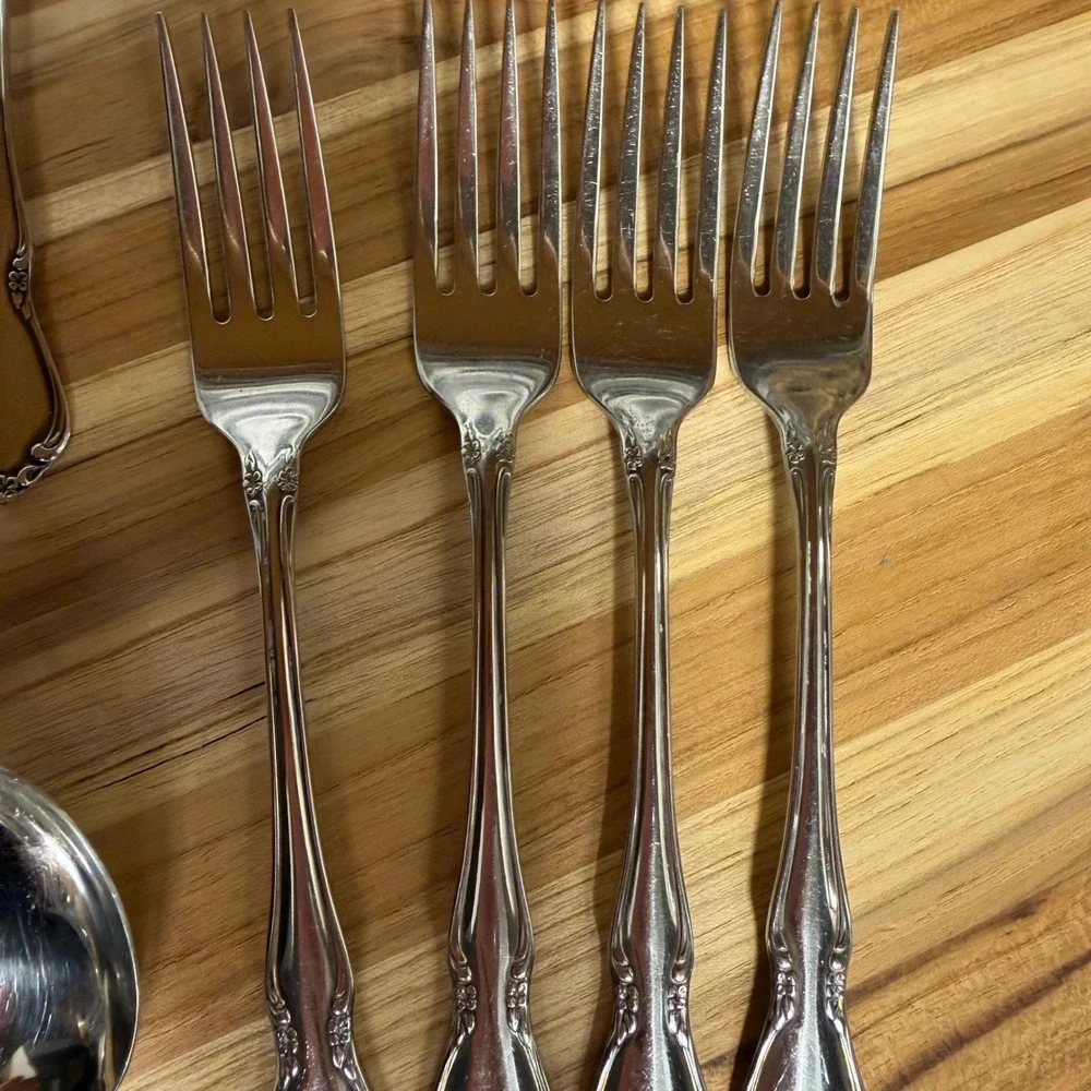 Oneida Chateau Deluxe Stainless Flatware 20 Piece Mixed Lot Serving Pieces